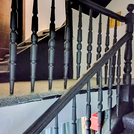 Guesthouse5 Karma369 Hostel