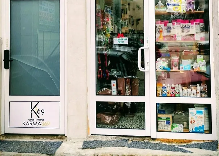 Guesthouse5 Karma369 *